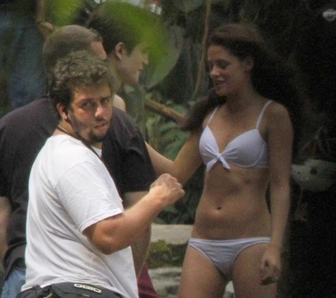 Isle-Esme-swim-2