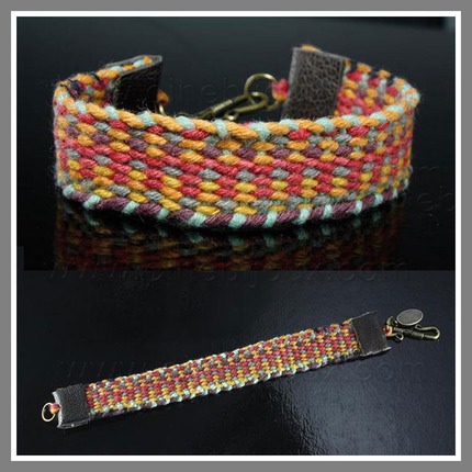 2222-01-zz--Twilight-5-Revelation-Breaking-Dawn-Renesmee-bracelet